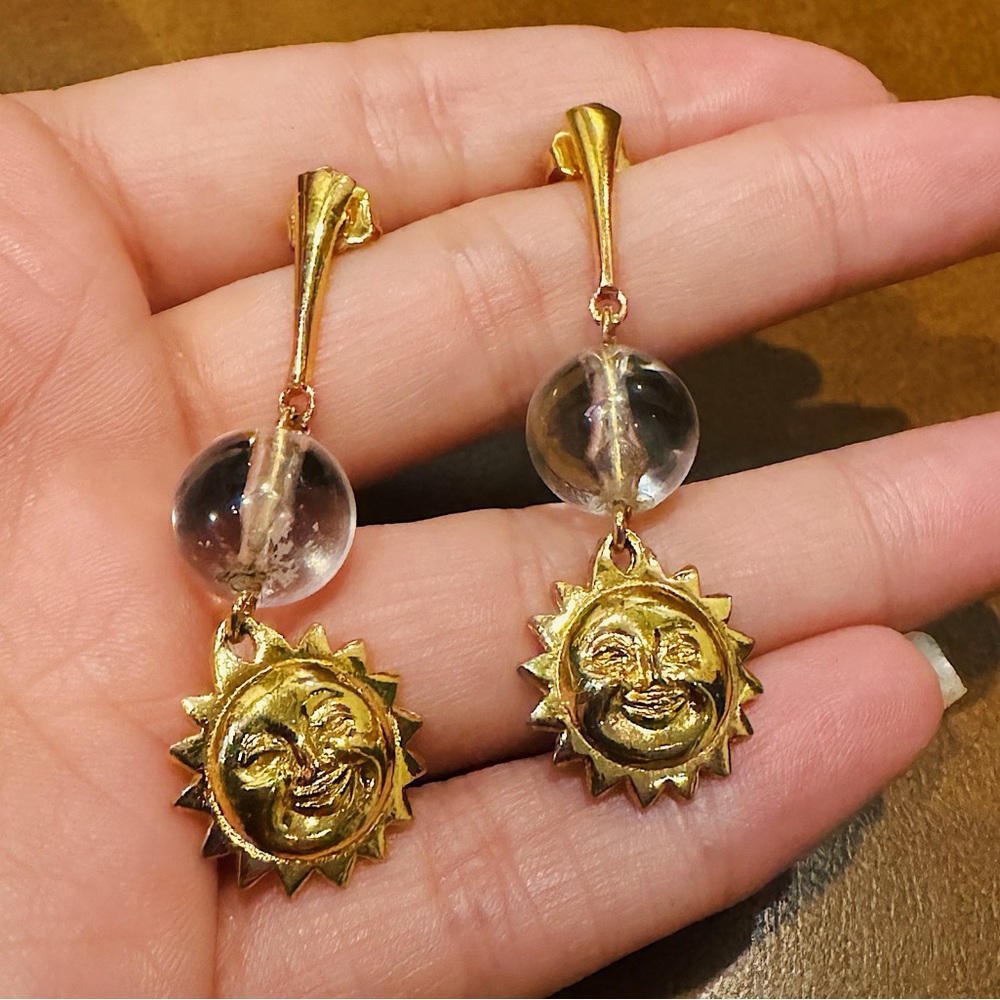 Vintage 90s Gold Sun Face Drop Pierced Earrings